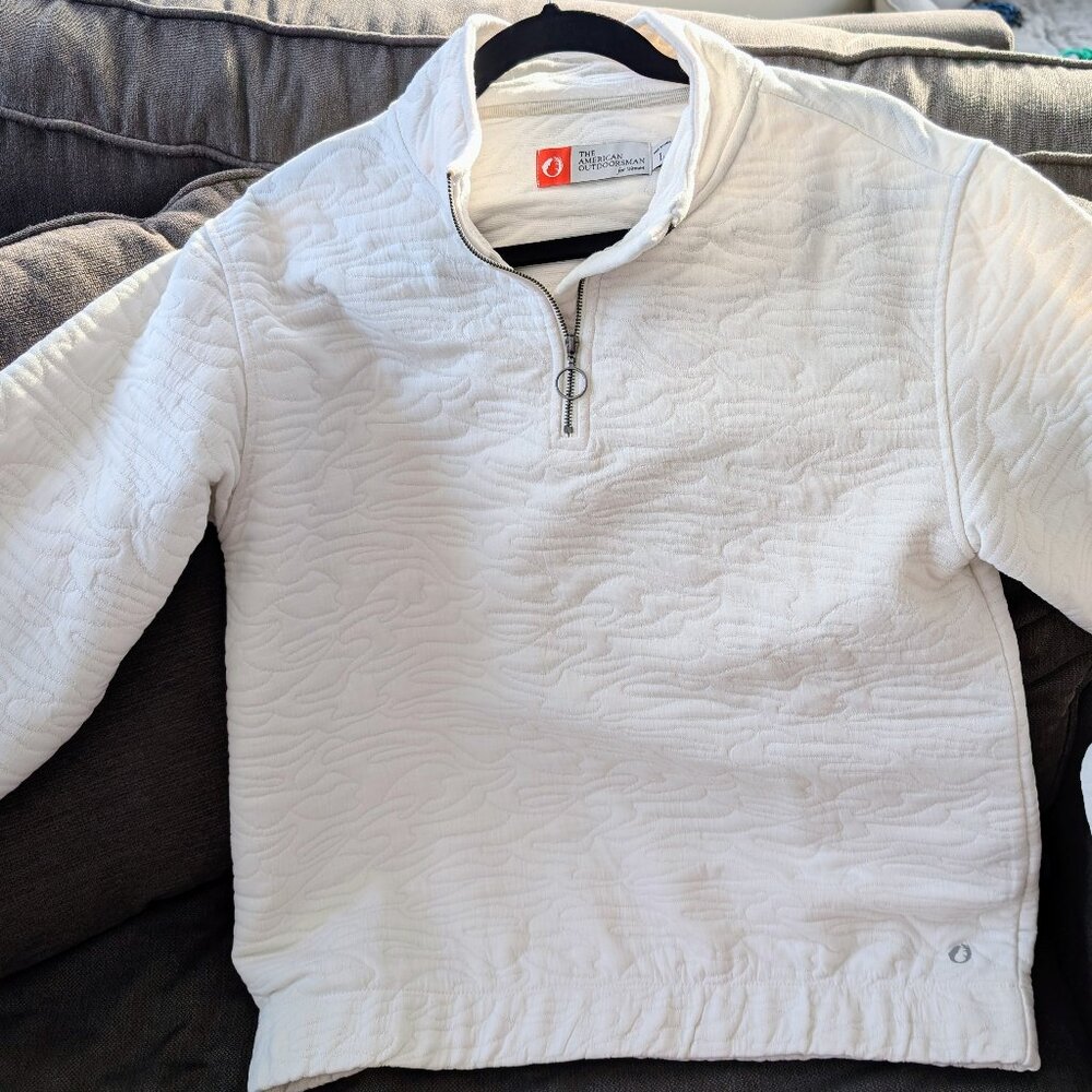 The American Outdoorsman Women's Pullover